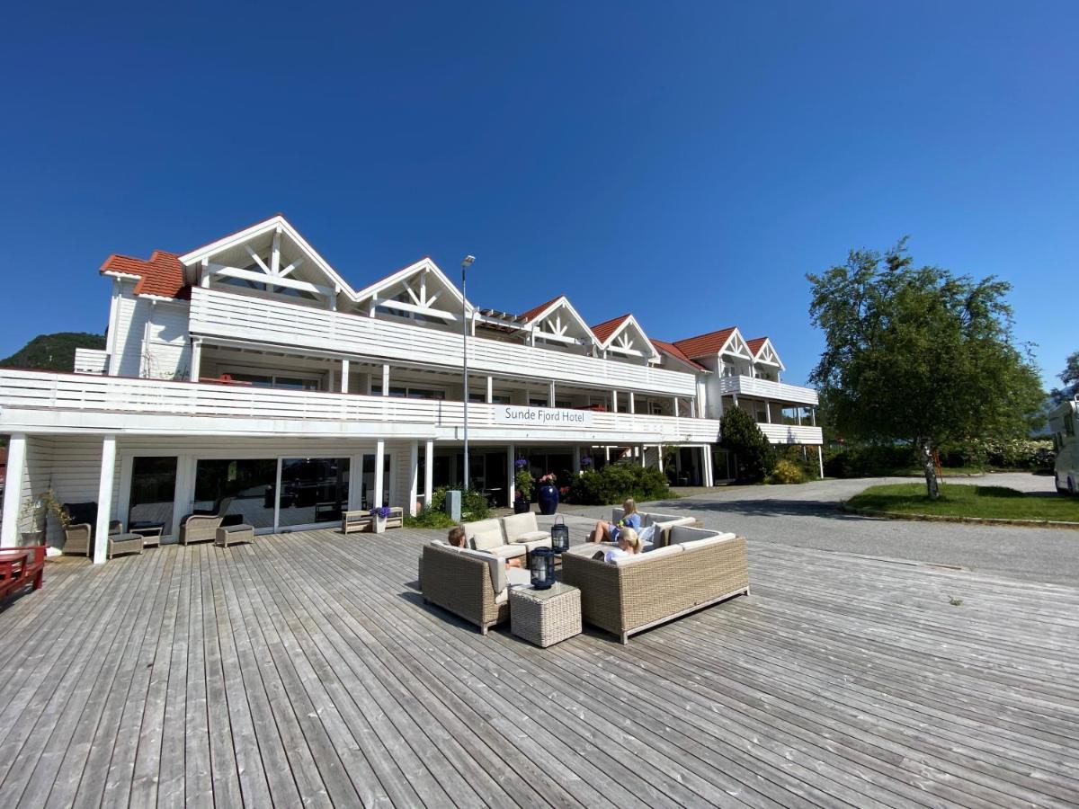 Sunde Fjord Hotel, Free And Easy Parking Solavagen エクステリア 写真